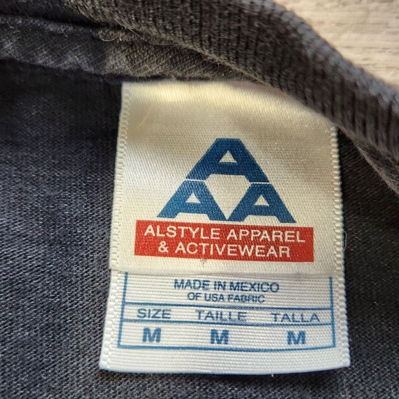 Vintage Monty Python M Men's T Shirt Holy Grail Killer Rabbit Run Away Shirt Y2K - Picture 2 of 4